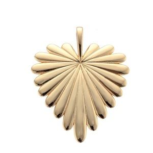 Jane Win LOVE Full-Heart Pendant only